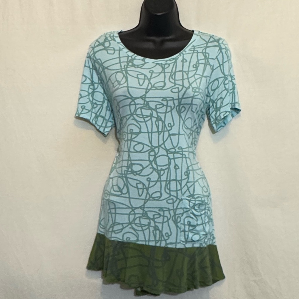D-113 LOGO Lori Goldstein Green Ruffle Short Sleeve Pullover‎ Tunic Size S